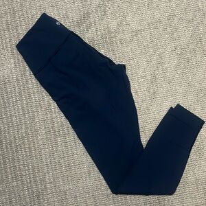 LULULEMON Navy Dark Blue Calf Length Yoga Athletic Gym Leggings